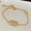 - Collana da donna 2023 Orecchini Bracciale Anello Designer A forma di cuore Perla Cristallo Oro Doppia V Lettera S Sier Gioielli Classico a forma di cuore ier