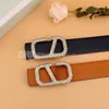 Cintura da design di stilista in serie V Classic Nuovo Arrivo Design Cool Design Rinfrescante Fibbia in lega di alta qualità Design unico realizzato con due strati di Cowhide008