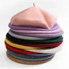 Berets على الطراز الفرنسي الصلبة خمر نساء قبعة Beret Cap Cap Girls Wool دافئة شتاء قبعة قبعة القبعات Femme Aldult Caps 230822