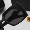 Toptan Moda Tasarımcısı Erkekler İçin Güneş Gözlüğü Kadın Lüks PC Çerçevesi Güneş Gözlükleri Klasik Adumbral Gözlük Aksesuarları