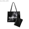 Totes Tote Bag di grande capacità femminile Summer Nuova versione coreana alla moda della trasparente Mother Bag Fashion Jelly Black Tote Borse HKD230822