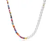 Ras du cou à la mode bohème collier court pour les femmes à la main perlé coloré riz perle mixte clavicule chaîne collier perle