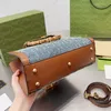 Vintage -Umhängetasche Bambus Handtasche große Kapazität Einkaufsbeutel Buchstabe Leinwand Leder Travel Handtaschen Geldbeutel Klappe Magnetische Schnalle Abnehmbare Gurt Totes