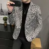 Мужские куртки 2022 Новый модный бутик Velveteen Leoparard Print Casual Men's Blazer Мужское платье -платья.