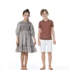 Famille correspondant tenues Blossom été filles robe florale enfants robes smockées bébé vêtements famille correspondant vêtements haut en tricot Coming Soon #7302 230821