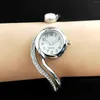 Wristwatches Women's Watches Bracelet Easy To Read Dial Alloy Band Elegant Wristwatch Wonderful Gift For Women H9