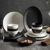 Ensemble d'assiettes, bols et plats, motif de pierre Simple, combinaison de baguettes japonaises noires et blanches avancées