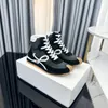 Flow Runner But Sneakers Designer Mens Womens Lowe Buty swobodne buty w nylonowym zamszowym trampce górna moda Sport Ruuning Classic Bute Top Quality 01