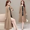 Trenchs de femmes Manteaux Femme Coréenne Mode Coupe-vent Doublé Slim Manteau Femmes Printemps 2023 Mère d'âge moyen Riche Femme Veste longue haut de gamme