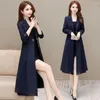 Trenchs de femmes Manteaux Femme Coréenne Mode Coupe-vent Doublé Slim Manteau Femmes Printemps 2023 Mère d'âge moyen Riche Femme Veste longue haut de gamme