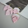 Dangle Ohrringe Ton für Frauen Mädchen Einfache Modeblatt Drop handgefertigtes Polymer Anhänger Ohrring Schmuckzubehör Geschenke