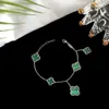 Mode Quatre Trèfle Bracelet Motif Luxe Jewerly Designer pour Femme Shell Hommes Bijoux Bijoutier Cadeau Or Argent Rose Or avec Boîte D78v #