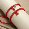 Charmarmband handgjorda lyckliga röda armband för kvinnor söt frukt körsbär jordgubbe auspen moln wrap vän älskares gåva
