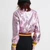 Kadınlar için Kadınlar Deri Pembe Bombacı Ceket Bahar Sonbahar 2023 Trend Sokak Giyim Moda Çiçek Nakamı Sahte Kırpılmış