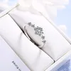 Anelli regolabili con fiocchi di neve sottili CZ per donne e ragazze adolescenti Delicati anelli con fiori a fascia avvolgente in argento sterling placcato