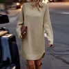 カジュアルドレス秋の冬の女性セータードレスタートルネック長袖編みた固体サイドスプリットヘムリブ付きミニストリートウェア