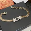 Pulsera de diseñador Marca Cadena de oro mate Joyería Estilo de diamantes de imitación Pulsera Logotipo de letra de lujo Pulsera Fiesta Boda Joyería multicolor de cobre 18 + 5 cm con sello