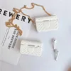 Étui d'écouteur de luxe Designer Femmes Mode Cuir Mini Sac à chaîne en forme d'écouteur adapté aux Airpods 1 2 3 Pro Generation