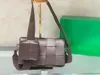 B V Square Bag Calfskin Material Woven Handbag Rectangular Unique Geometric Mother and Child Bag axelband äkta läder damer stor kapacitet axel axel