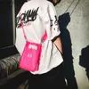 Totes 2019 mode billigt transparent väska kvinnor crossbody klaffsäckar pvc neon väska sommar strand axel väska godis färg gelé handväskor hkd230822