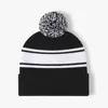 Berets Foliumpiniae Knit Hat Outdoor Windproof Warm Jacquard Splicing Fur Ball Rap Skateboarding Unisex