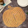 Maty stołowe Halloween dynia Złote American Plimacie Cutout Izolacja bez poślizgu PVC Kawa Dekoracyjna kuchnia Kreatywna 4PCS208J