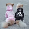 Abbigliamento per cani Abbigliamento per animali domestici Autunno/Inverno con cappuccio invernale a quattro zampe per il vento cucciolo di orsacchiotto bichon.