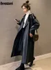 レディースレザーフェイクネラッツリュリスプリング黒い大量の長い防水トレンチコート用スリーブルーズ韓国のファッション服230822