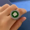 Anillo de marca de diseñador Anillos de amor de lujo para mujeres Anillos de pareja clásicos Colgante Letras retro Hombres Moda Joyería versátil Pulsera verde con caja 2023