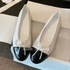 Tasarımcı Ayakkabı Paris Marka Bale Daireler Ayakkabı Kadınlar Bahar Kapiteli Gerçek Deri Kayma Üzerinde Balerin Lüks Yuvarlak Toe Bayanlar Elbise Ayakkabı