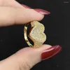 Pierścionki ślubne 2023 18K złoty plisowany mrożony w pełni utwardzony bling sześcien ZCONIA Big Srebrny Serce Kształt Kobiet Kobiet Mody Pierścień