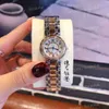 Fashion Luxury Women Watches Top Brand Designer Watch Diamond Dial Diaches Orologio per quarzo in pelle per le donne Regali per la mamma di San Valentino di Natale