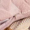 Yastık kış düz renk kapağı beyaz 45x45cm lüks cumbalı pencere dekorasyonu kare yastık kılıfı yumuşak pamuk peluş peluş atma yastıkları