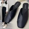 Slipper Mules 2023 Summer Elegant Square Stängt tå Flat Female Shoes Casual Leather Black White Slides Plus Size 35 43 230823