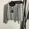 Kvinnor Plaid Knitrock Halva kjol Hög midjepaket Höftkjol Guldknapp Knit Cardigan Jacket Dress Set