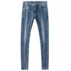 Jeans de marque élastiques pour hommes, Version coréenne, pieds ajustés, imprimé cheval doré, pantalon bleu, printemps été, 265g