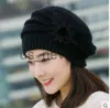 Bonnet/Casquettes Chapeau Femmes Hiver Coréen Fleur Lapin Cheveux Chapeau Épaissi Béret Chaud Tricoté Chapeau De Laine Automne et Hiver Mère Chapeau J230823