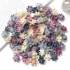 Dekorative Blumen Kränze Mini Künstliche Blume Daisy Kopf Hochzeit Home Decor DIY Kleidung Kopfschmuck Kunsthandwerk Accessoires Weihnachtsfeier Dekoration 230822