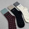 Hosiery Designer Trendy and Fashionable Crew Socks M-Letter Hand Sewn Patch With Polka Dot Color Matching Medium Tube Pile Cotton Socks for Women 9ttq