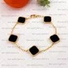 Four leaf clover necklace van clover jewelry designers pendant necklaces 18K Gold Plated Stainless Steel Copper black red agate white shell womens flower necklace