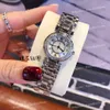 Relojes de mujer de moda Movimiento de cuarzo Reloj de vestir de oro plateado Caja de acero inoxidable para mujer Reloj de pulsera analógico informal con cierre original Montre De Luxe