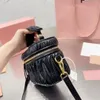 Tasarımcı Lüks Dokuma Kompakt Kadın Çanta Mektubu Koyun Dinli Koyu Koyu Koltuk Çantası Eğik Çanta Mini El Eme Sele Çanta Yatay Zincir Yüksek Kaliteli Hediye Kutusu