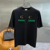 Europeiska män Womans T Shirt Summer Italy Designer Rätt brev Grafiktryck 100% bomullsmode Starbucks klassiker Custom Black White Coach Shirt Tees Tops