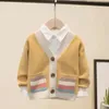 Pullover Korean Fashion Spring Autumn Boys Pocket Sweaters Coat Kids Boy Open Stitch tröja Jacka Barn Stickade kläder A44 230823