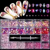 Nail Art Decorations 1000PCS/Box Mixed Ab Glass Crystal Diamond in Grids 21 vorm en SS4-SS20 Flatback Nail Art Set met 1 Pick Up Pen 230822