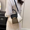 Bolsas de noite Bolsa Moda feminina 2023 coreano um ombro contraste de contraste