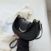 Bolsas de noite Premium e Nicho Design de grande capacidade Handbag de couro feminino Moda versátil um ombro crossbody bolsa