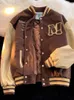 Vestes pour hommes Veste de baseball Mince Hommes Vêtements Varsity Jacket Bomber Brown Manteaux d'extérieur Hip Hop Coupe-vent Automne Homme Vêtements de mode 230822