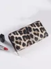Wallets Fashion PU Wallet Zwart -witte luipaard Print Coin Purse Klassiek Large capaciteit Zipper koppeling Document Bag Dames Billfold