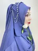 Hijabs musulman perlé gland Hijab couleur unie femmes arabes brillant doux facile à porter foulard turc 230823